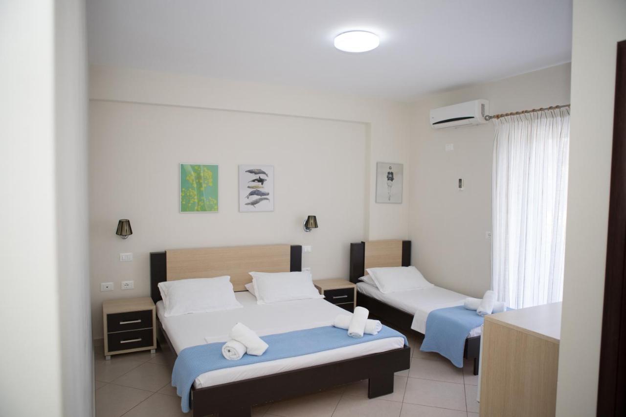 Perivolos Apartments Dhërmi Buitenkant foto