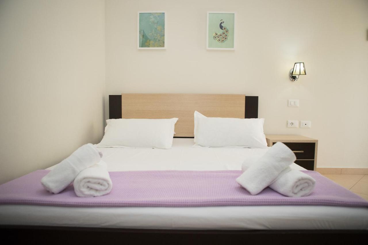 Perivolos Apartments Dhërmi Buitenkant foto