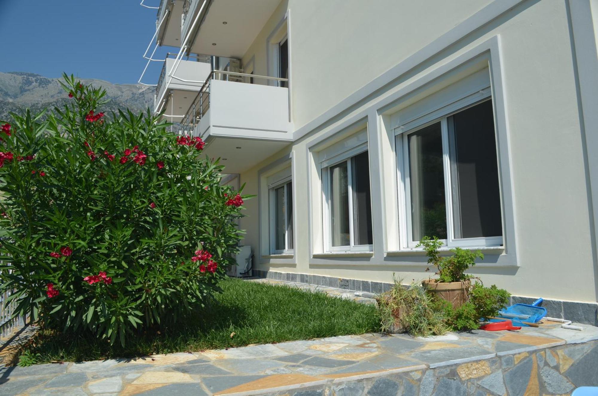 Perivolos Apartments Dhërmi Buitenkant foto
